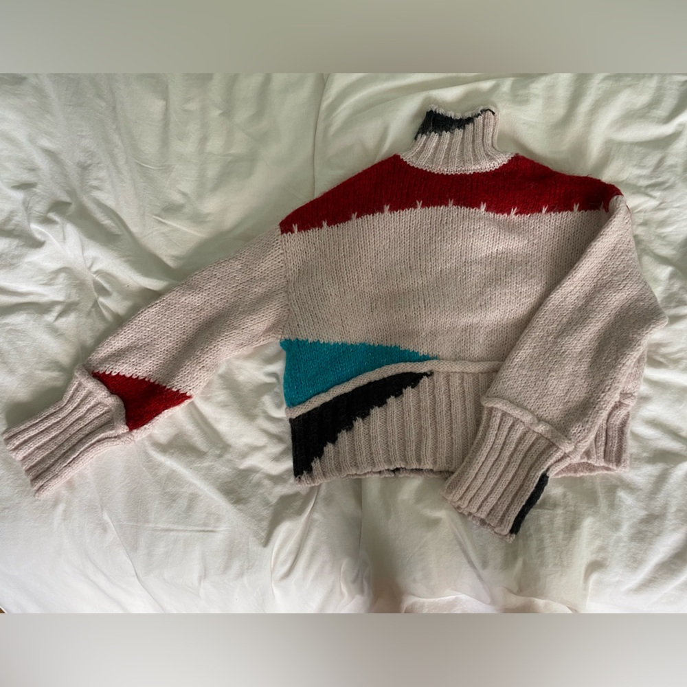 Women’s Cropped Turtle Neck Sweater